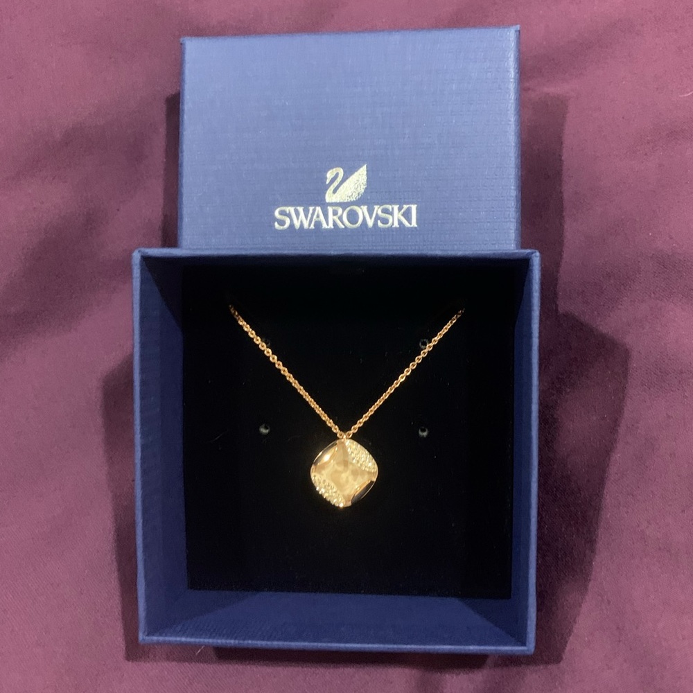 Swarovski Rose Gold Necklace & Pendent